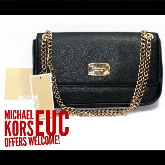 Michael Kors Handbags - Michael Kors Jet Set Flap Shoulder Bag